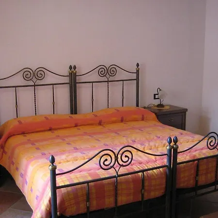 Agriturismo Al Vecchio Tino Κατάλυμα σε φάρμα