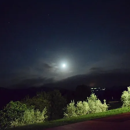 Agriturismo Al Vecchio Tino Κατάλυμα σε φάρμα *