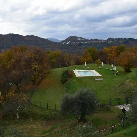 Agriturismo Al Vecchio Tino Κατάλυμα σε φάρμα